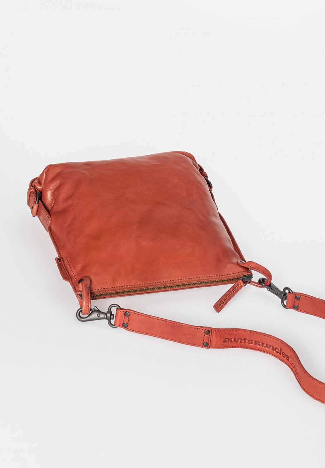 aunts & uncles Grandma's Luxury Club Mrs. Raisin Cookie Umhängetasche rooibos tea aunts & uncles Grandma's Luxury Club Mrs. Raisin Cookie Umhängetasche rooibos tea