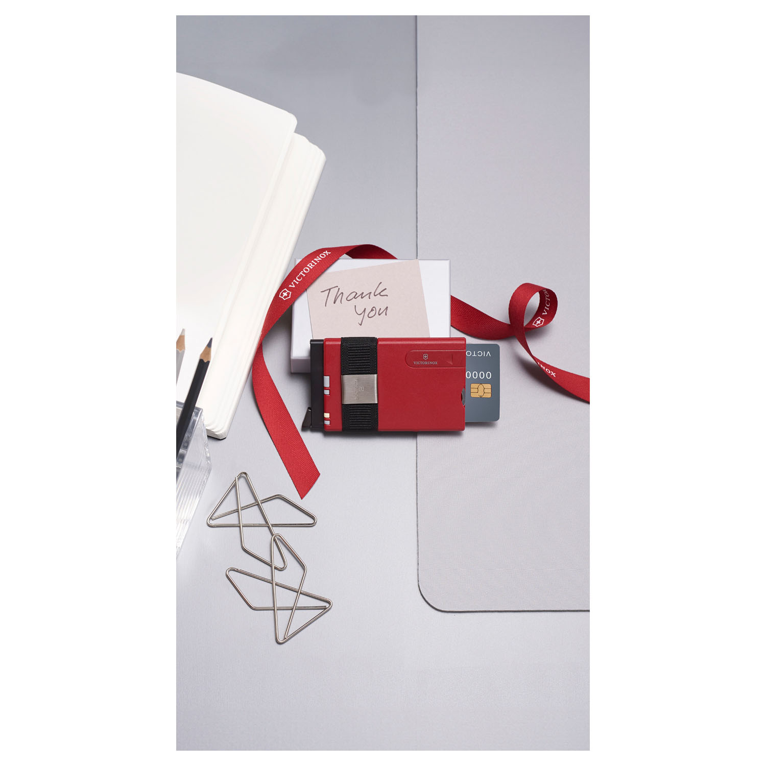 Victorinox Swiss Card - Smart Card Wallet Delightful Gold Victorinox Swiss Card - Smart Card Wallet Delightful Gold