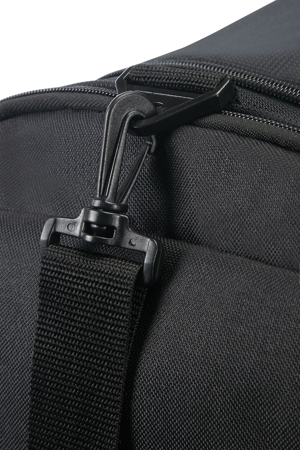 American Tourister Road Quest Sporttasche 50cm Solid Black American Tourister Road Quest Sporttasche 50cm Solid Black