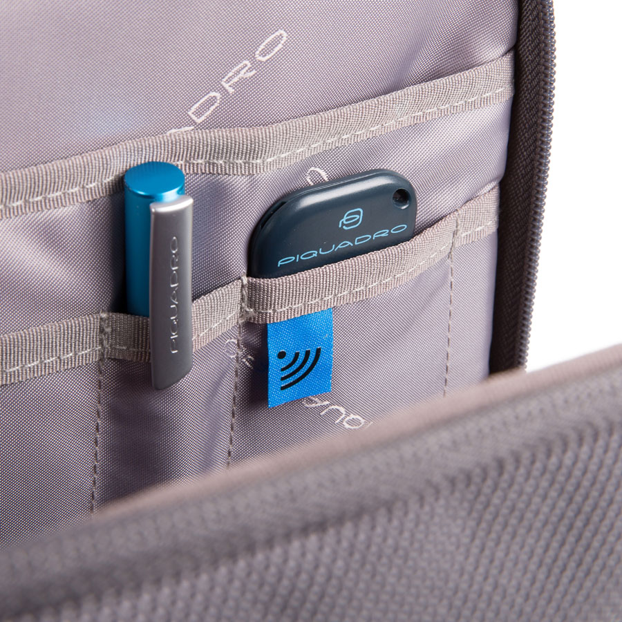 Piquadro Ade Laptoprucksack aus recyceltem Stoff schwarz Piquadro Ade Laptoprucksack aus recyceltem Stoff schwarz