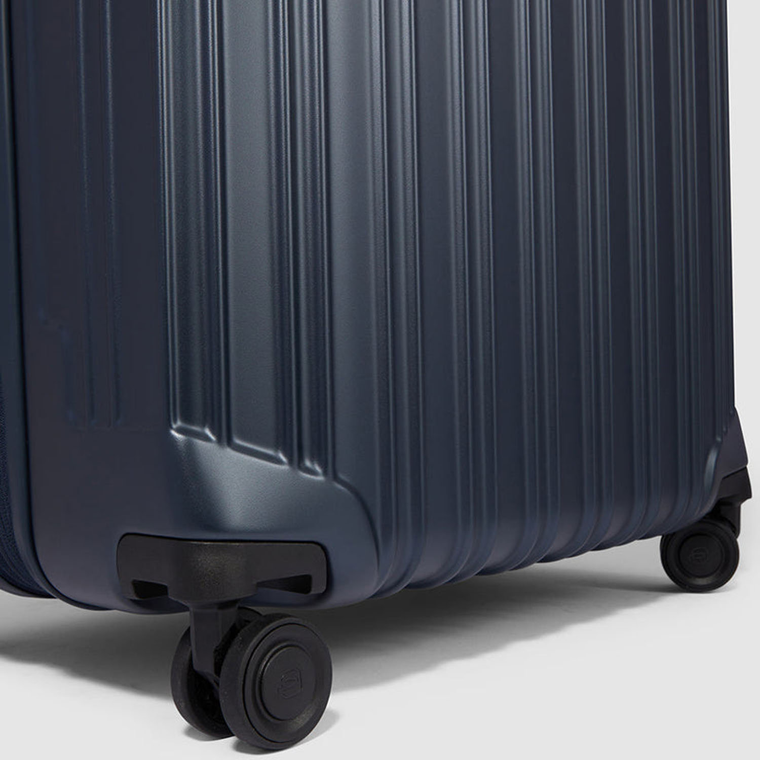 Piquadro PQ Light Großer Trolley Koffer mit 4-Rollen, erweiterbar4 Rollen Rot