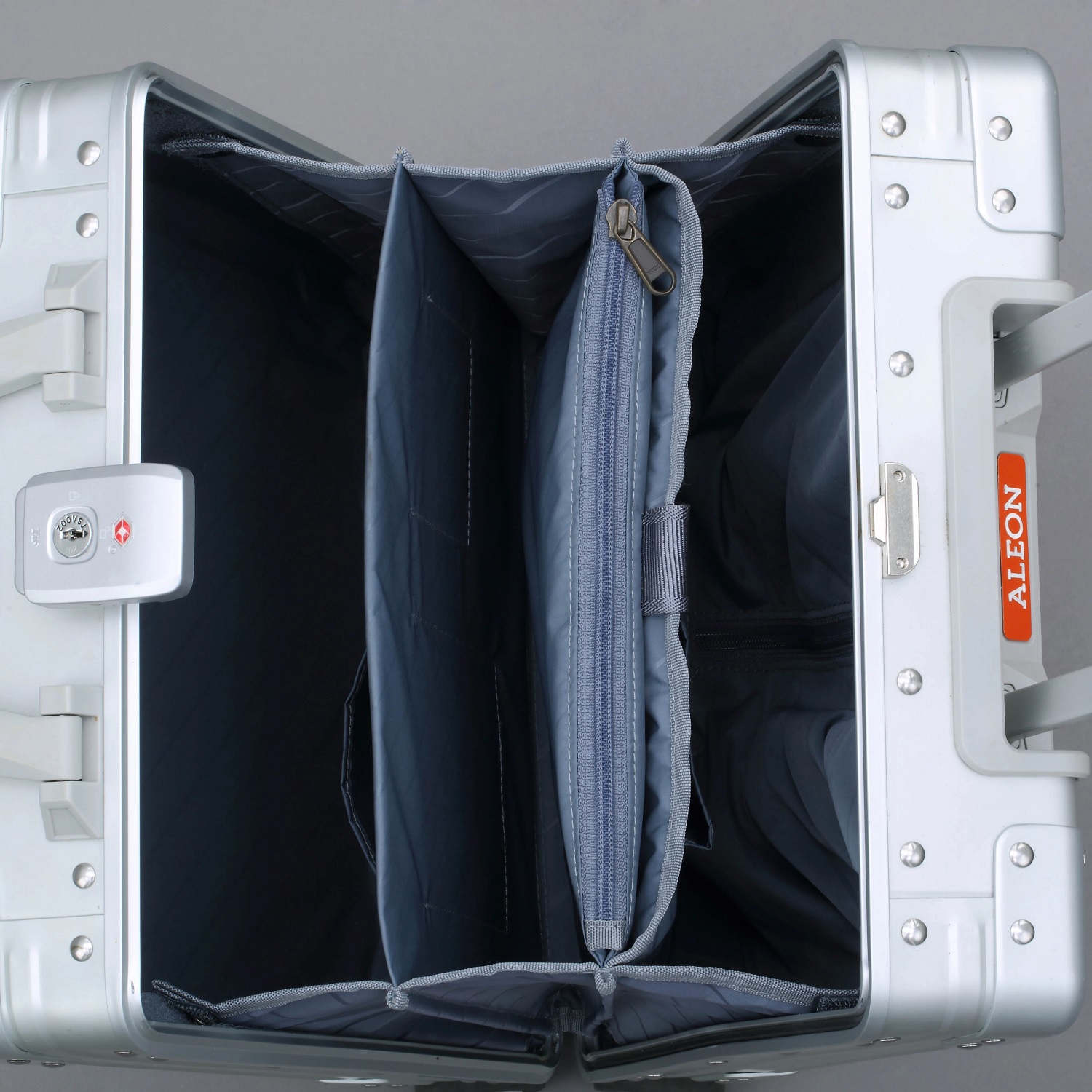 Aleon Business Vertical Carry-On Underseater 16" Onyx - Schwarz