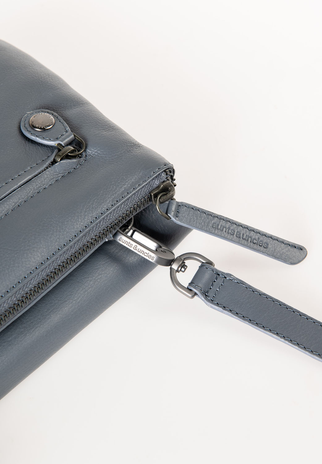 aunts & uncles Jamie's Orchard Pepino Umhängetasche wind aunts & uncles Jamie's Orchard Pepino Umhängetasche wind