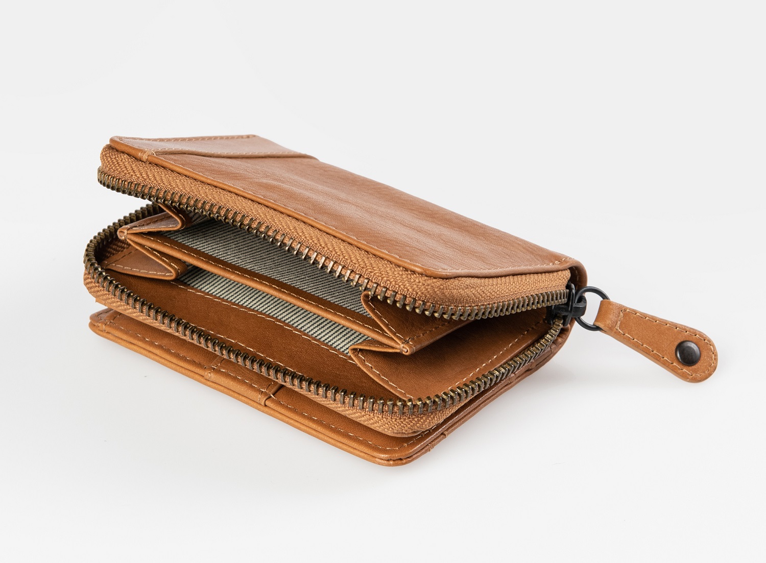 aunts & uncles Grandma's Luxury Club ELENA kompakte RV-Geldbörse caramel aunts & uncles Grandma's Luxury Club ELENA kompakte RV-Geldbörse caramel