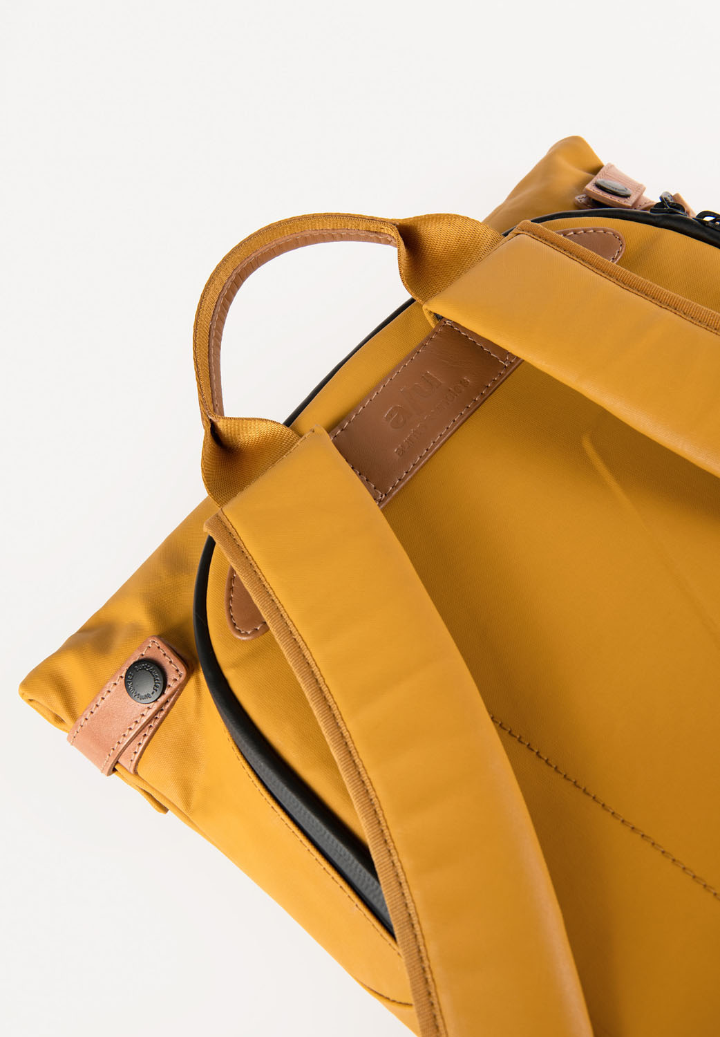 aunts & uncles Japan Wakayama Rolltop Rucksack mit 13" Notebookfach mustard aunts & uncles Japan Wakayama Rolltop Rucksack mit 13" Notebookfach mustard