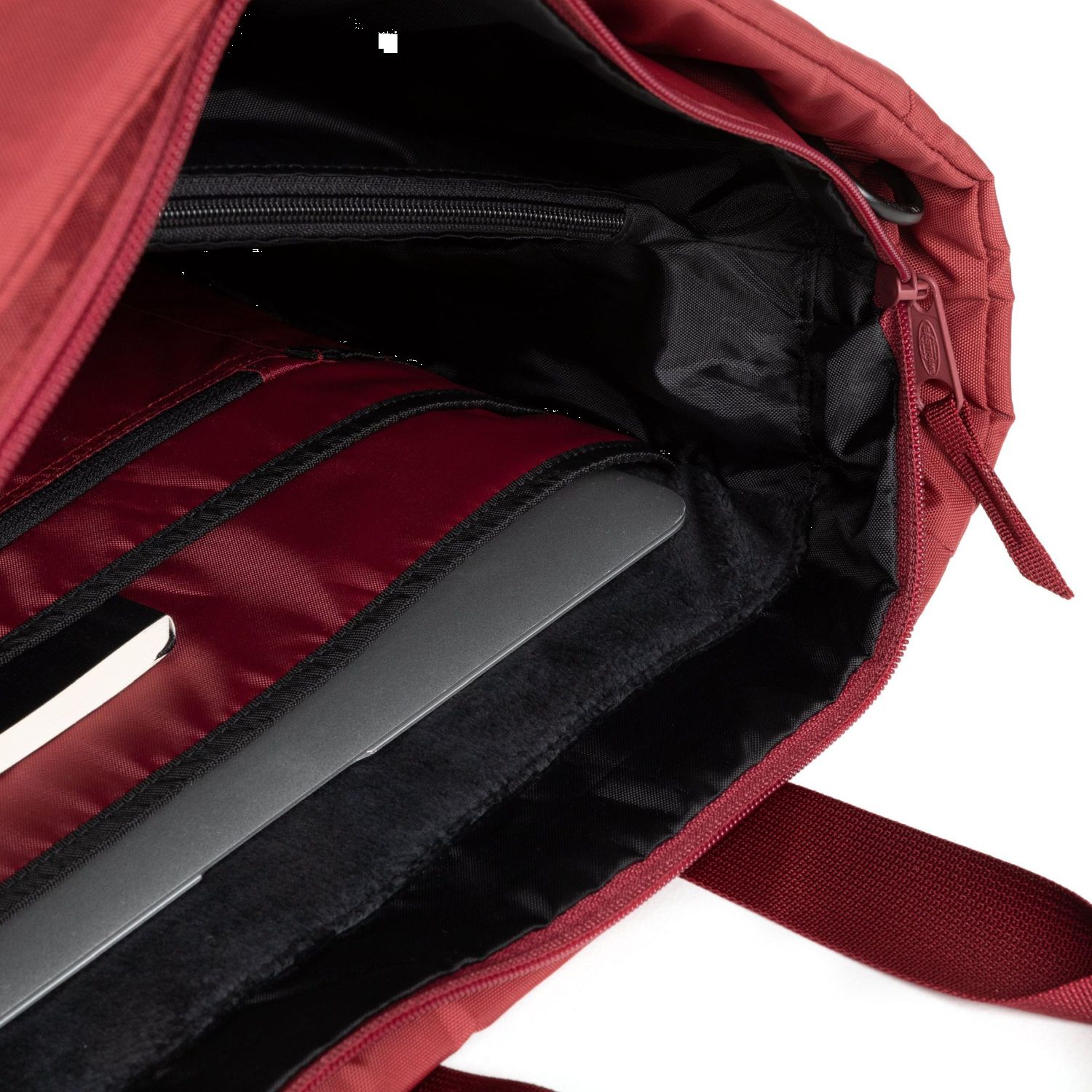 Eastpak CNNCT F SATCH Shoulderbag Burgundy Eastpak CNNCT F SATCH Shoulderbag Burgundy