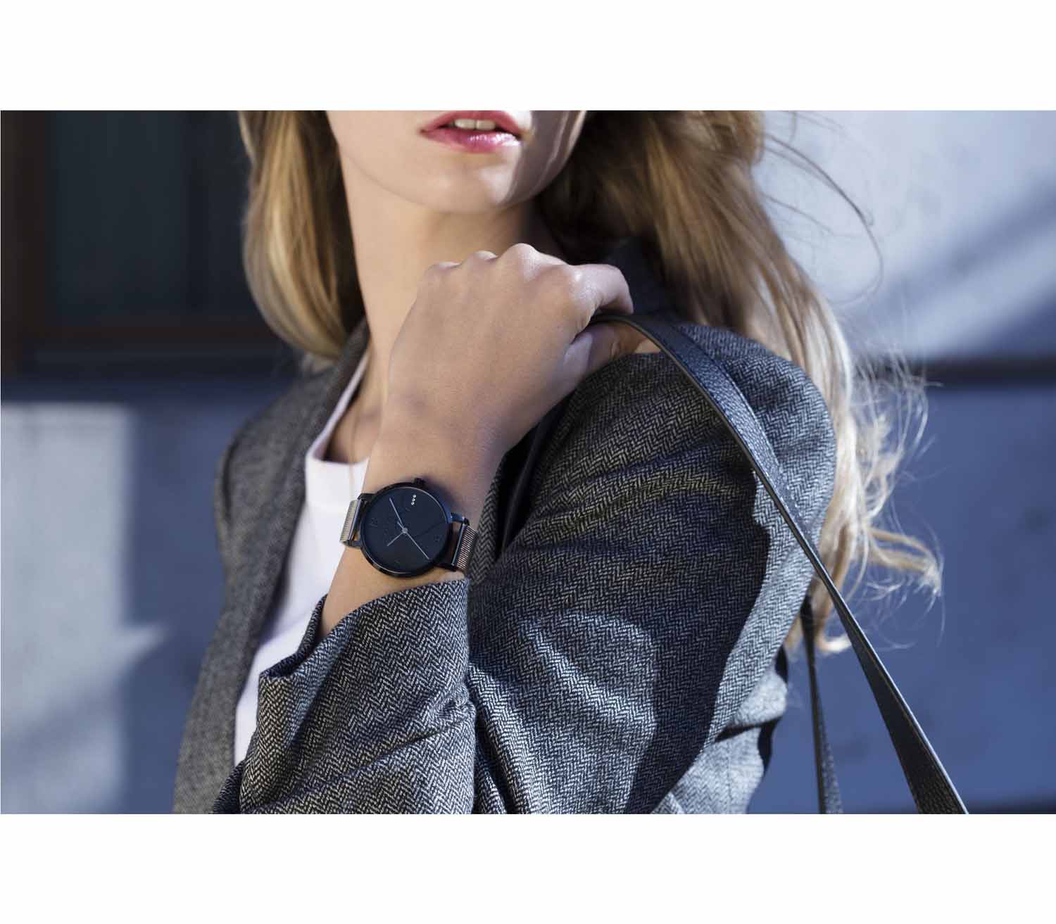 Wenger Metropolitan Donnissima 38mm Damenuhr mit Swarovski-Kristallen schwarz/rosé-gold Wenger Metropolitan Donnissima 38mm Damenuhr mit Swarovski-Kristallen schwarz/rosé-gold