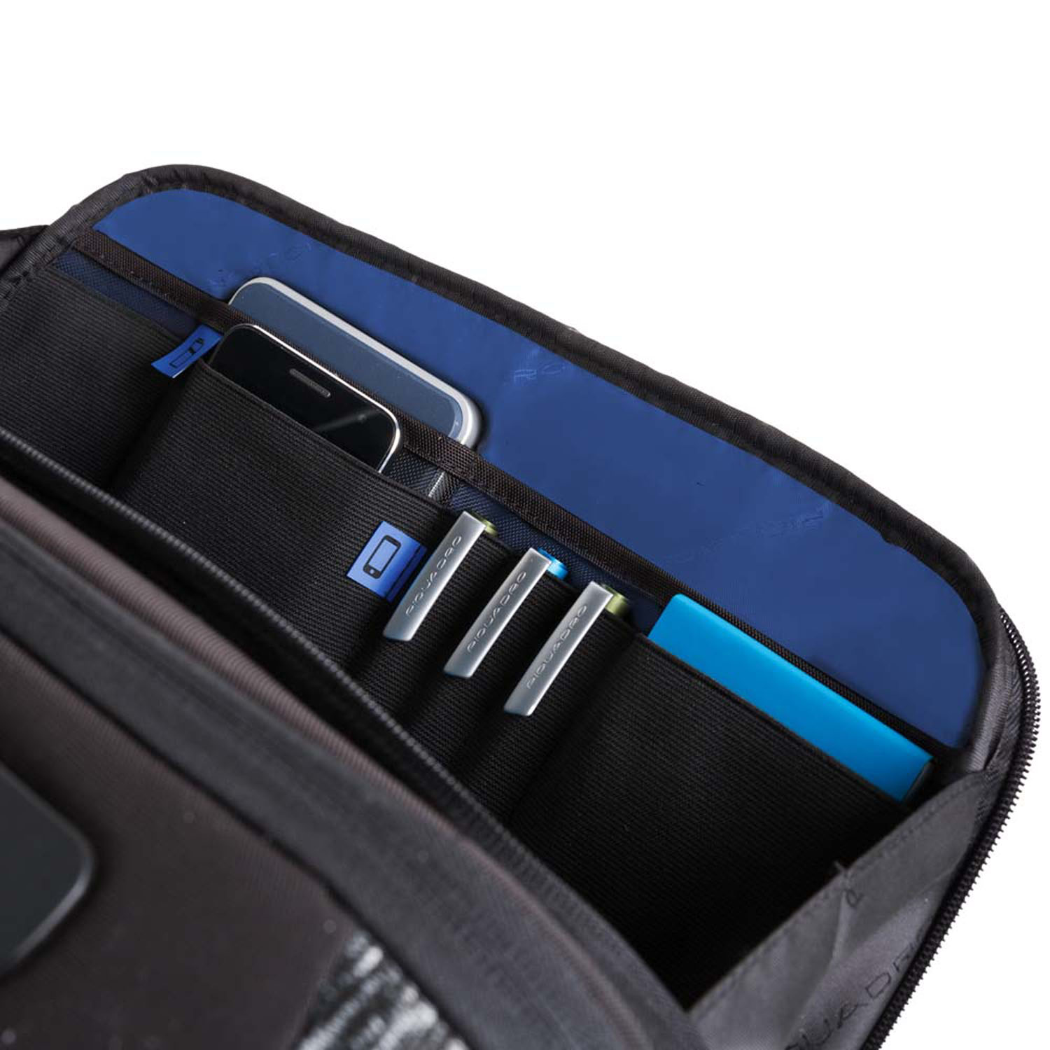 Piquadro BagMotic Laptop Kabinentrolley mit USB-Anschluss Schwarz Piquadro BagMotic Laptop Kabinentrolley mit USB-Anschluss Schwarz