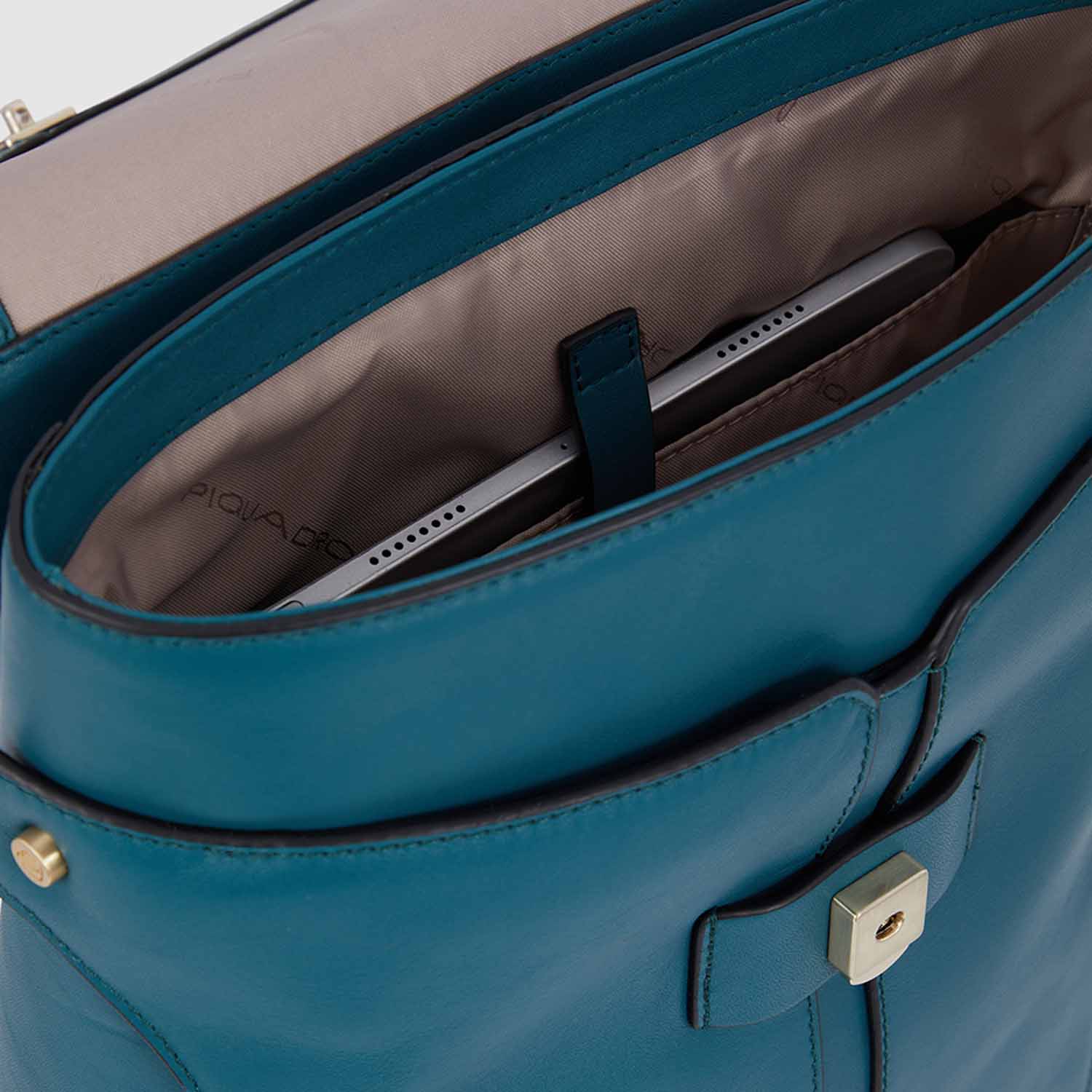 Piquadro Ray Damen Laptop-Rucksack mit iPad®-Fach verde petrolio Piquadro Ray Damen Laptop-Rucksack mit iPad®-Fach verde petrolio