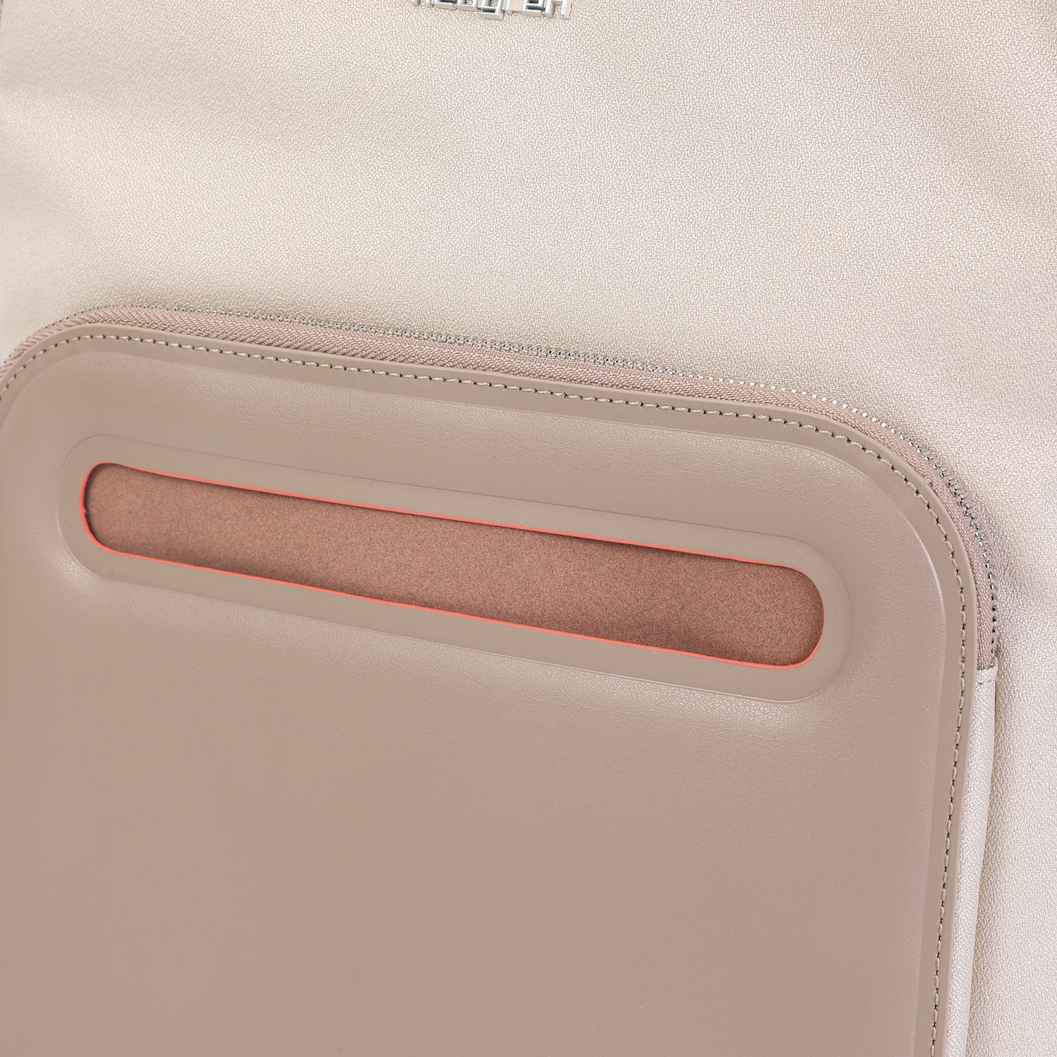 Hedgren Fika LATTE Rucksack + RFID Birch