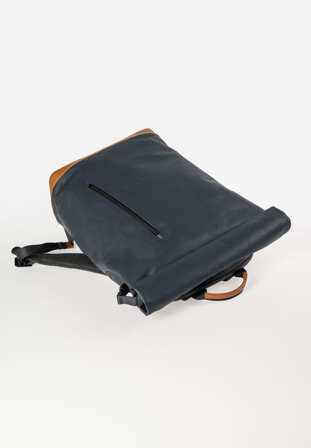 aunts & uncles Japan Matsuyama Rolltop Rucksack mit 16" Notebookfach night blue aunts & uncles Japan Matsuyama Rolltop Rucksack mit 16" Notebookfach night blue