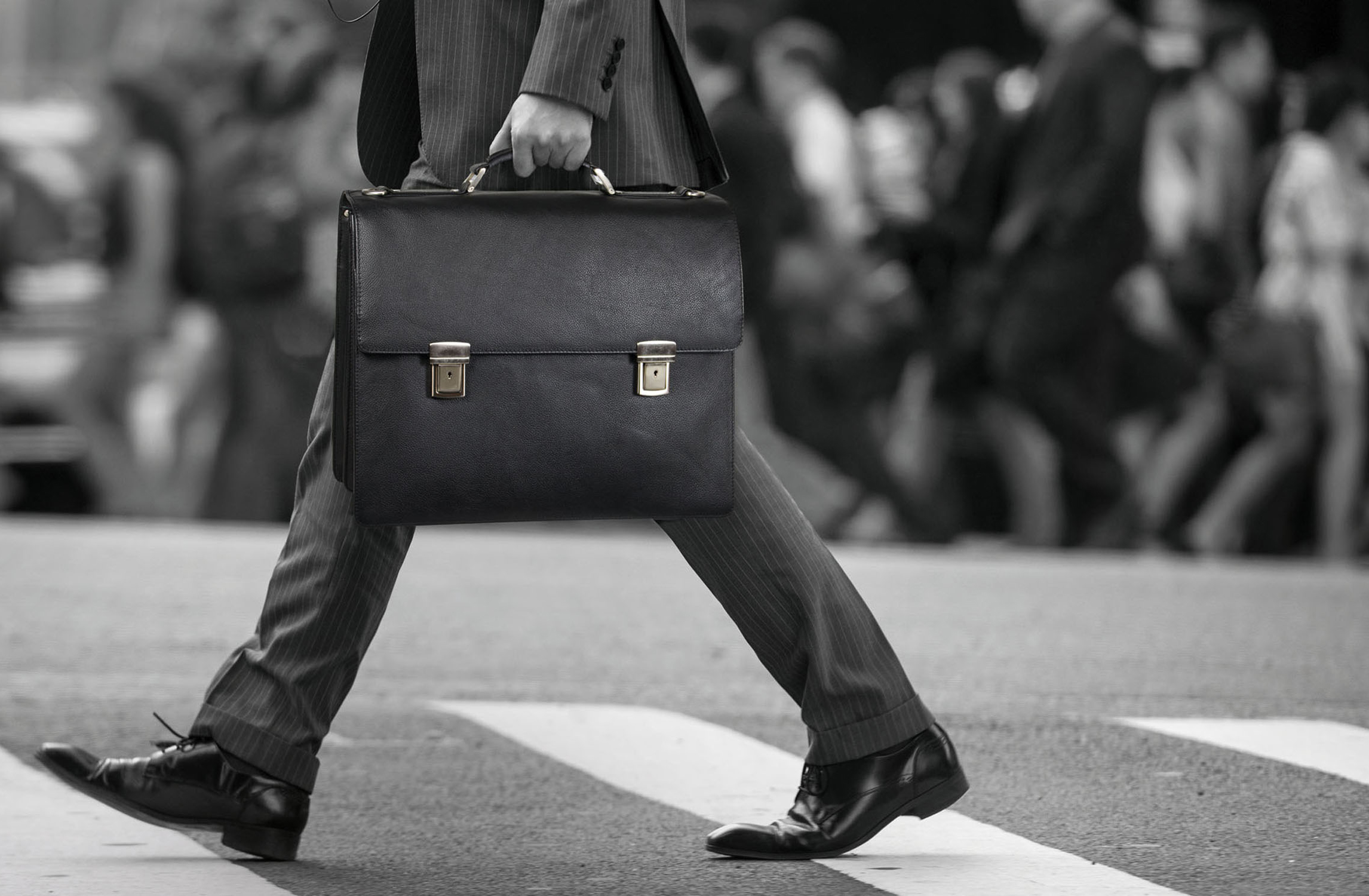 Leonhard Heyden Berlin Leder-Aktenmappe 3-Fächer mit Laptopfach 15" schwarz Leonhard Heyden Berlin Leder-Aktenmappe 3-Fächer mit Laptopfach 15" schwarz