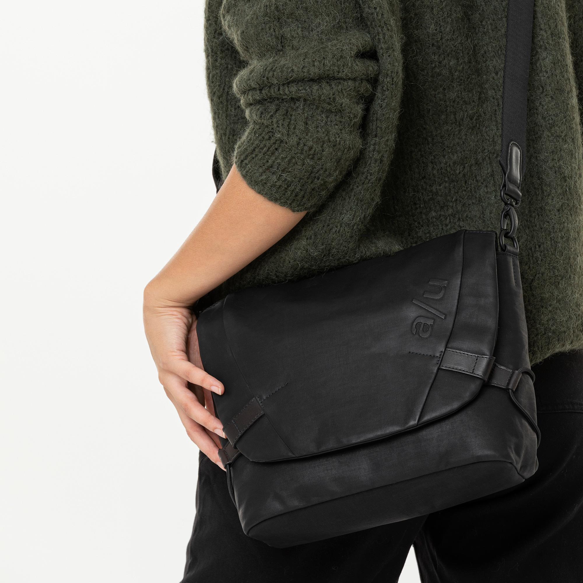 aunts & uncles Japan Sendai Umhängetasche sage green