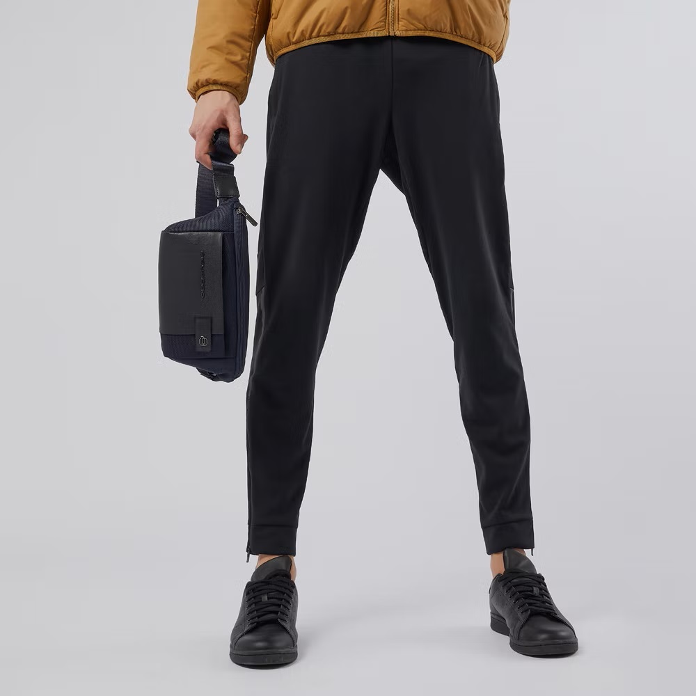 Piquadro Brief 2 Umhängetasche aus rezykliertem Stoff schwarz