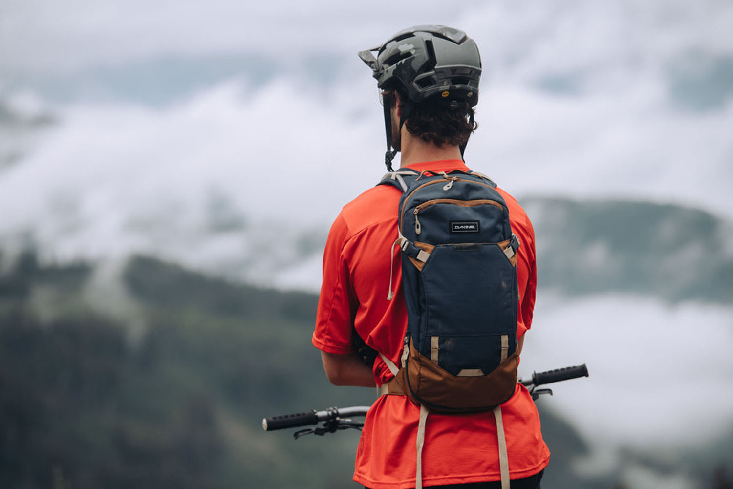 Dakine Drafter 10L Bike Hydration Backpack Dakine Drafter 10L Bike Hydration Backpack