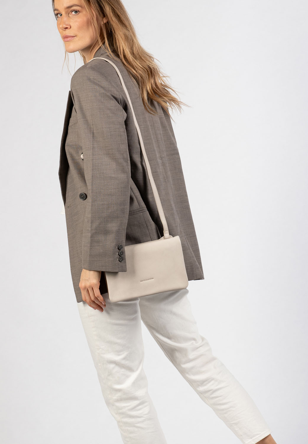 aunts & uncles Jamie's Orchard Nashi Handtasche pumice stone aunts & uncles Jamie's Orchard Nashi Handtasche pumice stone