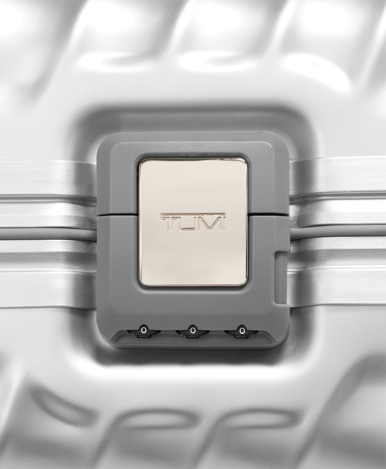 Tumi 19 Degree Aluminium Rucksack + GRATIS HOTELGUTSCHEIN Silver Tumi 19 Degree Aluminium Rucksack + GRATIS HOTELGUTSCHEIN Silver