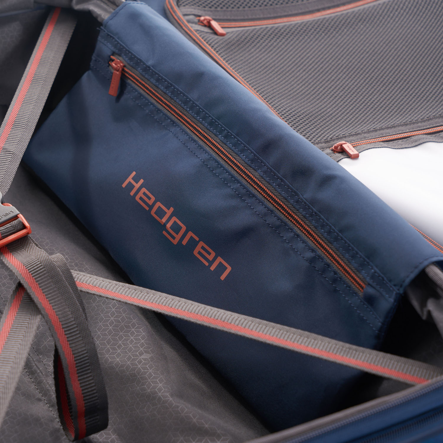 Hedgren Freestyle Glide M Expandable 4-Rollen-Trolley 67cm Blue Opal