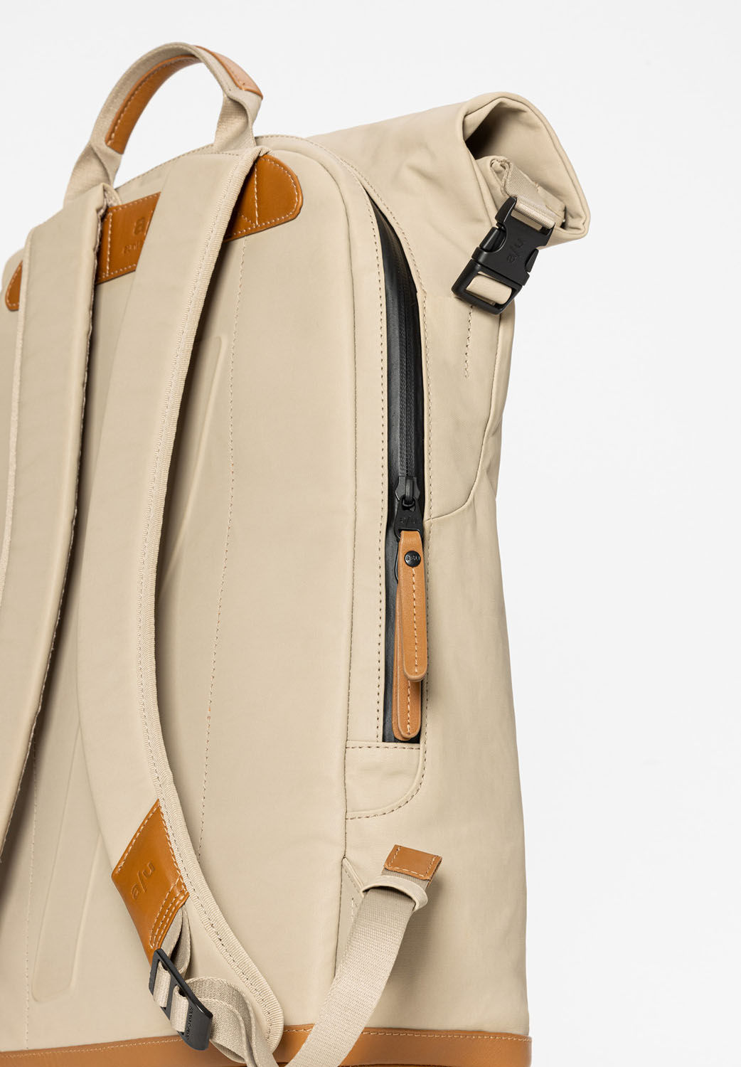 aunts & uncles Japan Fukui Rolltop Rucksack mit 15" Notebookfach nomad aunts & uncles Japan Fukui Rolltop Rucksack mit 15" Notebookfach nomad