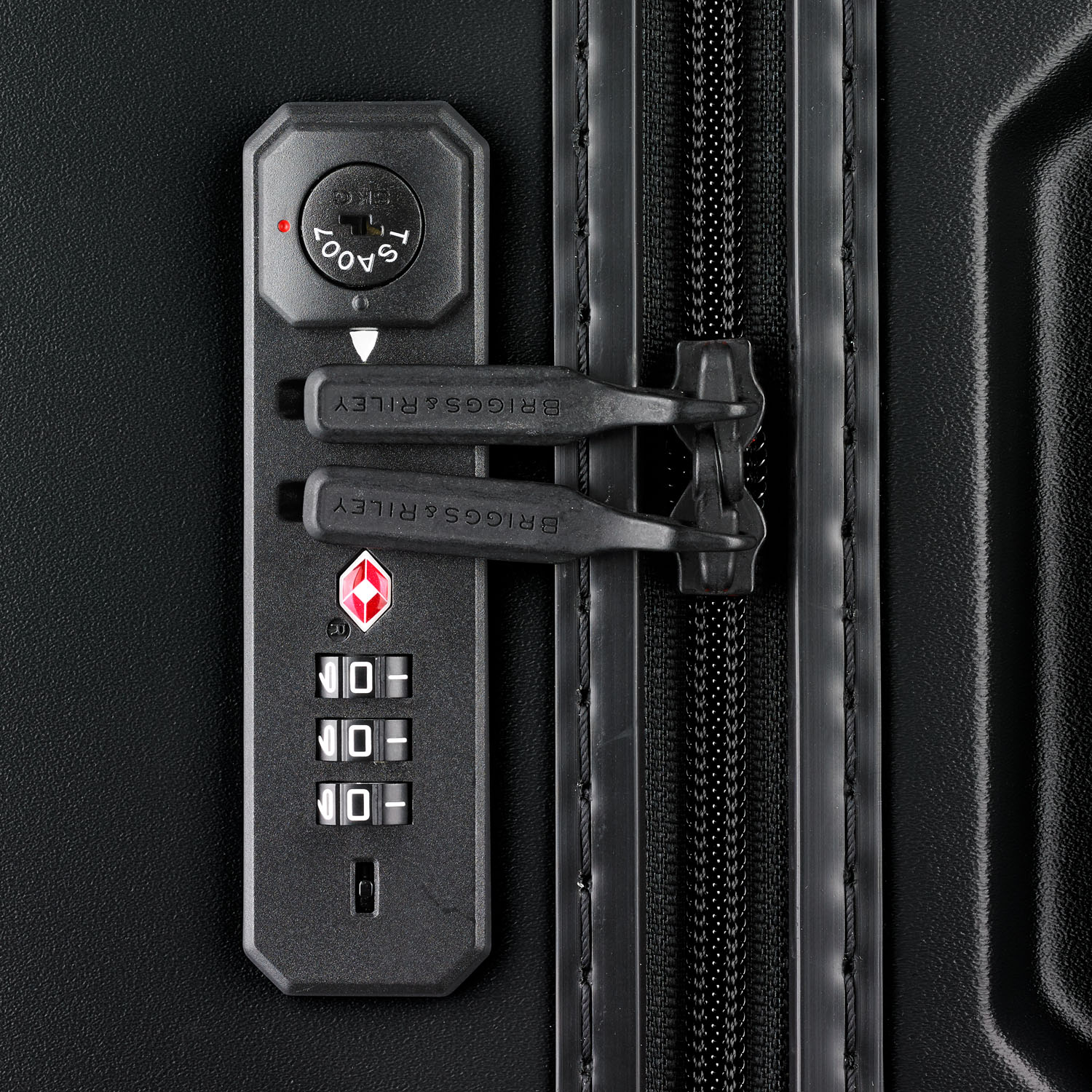 Briggs & Riley Torq Extra Large Trunk 4-Rollen-Trolley Stealth