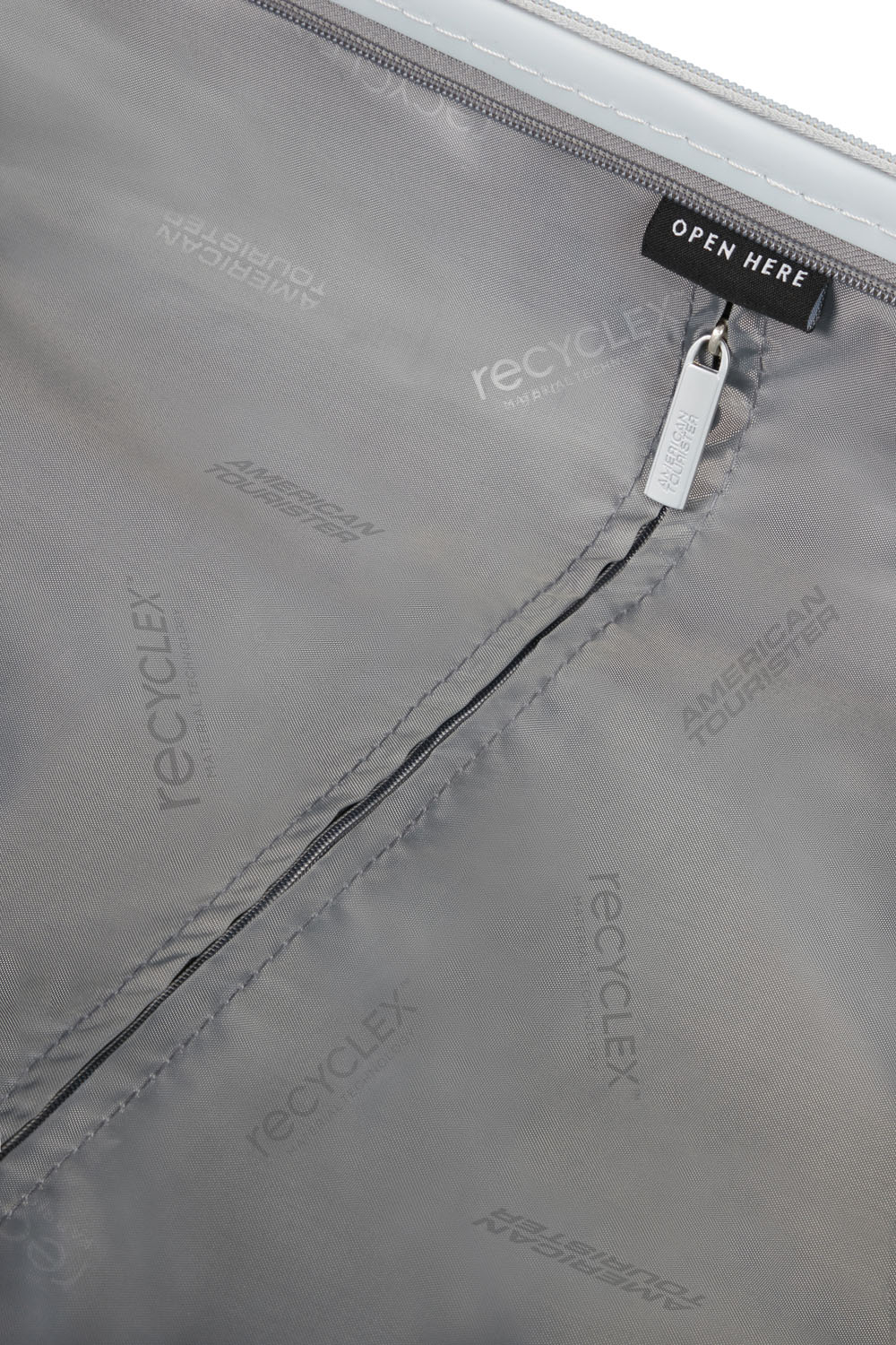 American Tourister Funstripe Trolley 76cm mit 4 Rollen Silver