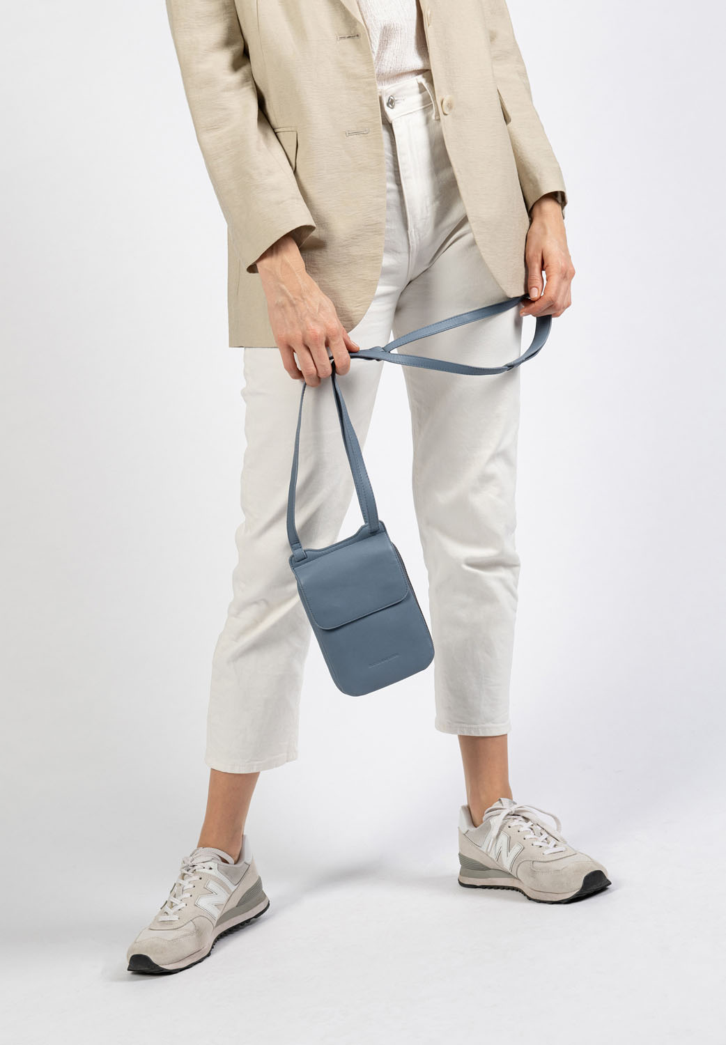 aunts & uncles Jamie´s Orchard TULIP Phone bag flint stone