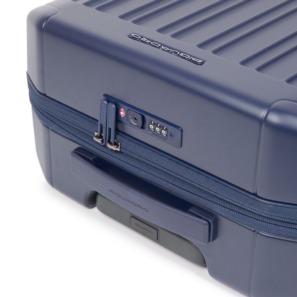 Piquadro PQ-Light Erweiterbare Kabinen-Hartschalentrolley matt blue Piquadro PQ-Light Erweiterbare Kabinen-Hartschalentrolley matt blue