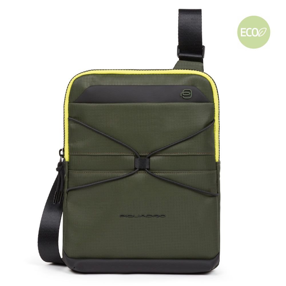 Piquadro Otello Umhängetasche aus recyceltem Stoff mit iPad®-Fach Olivgrün