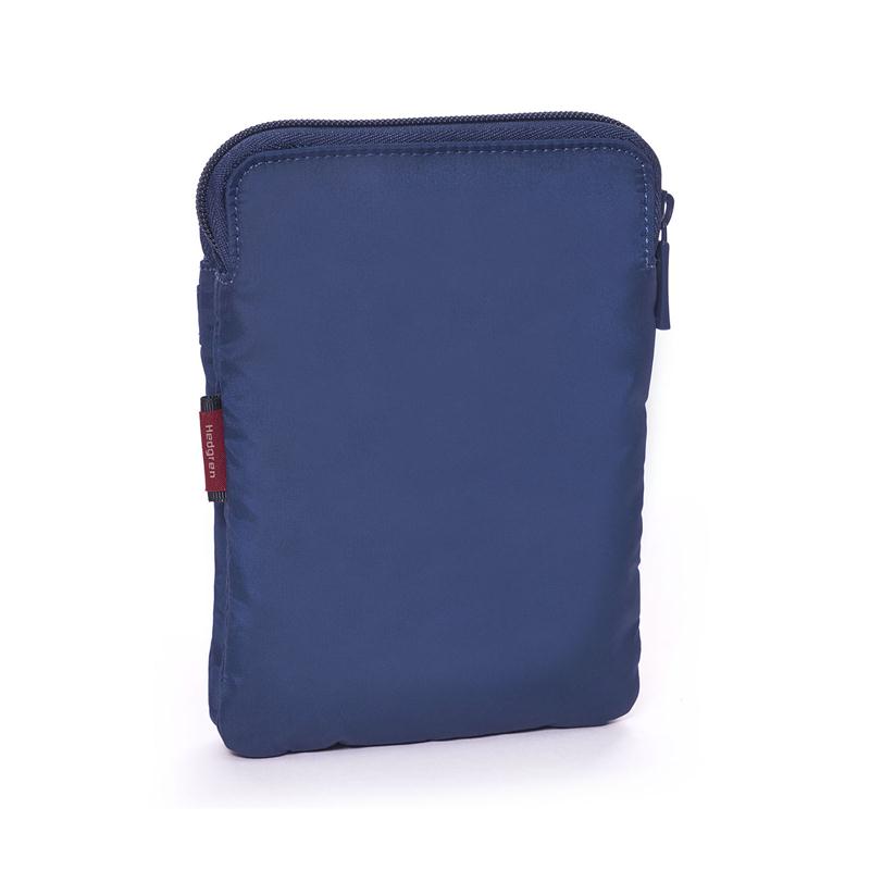 Hedgren Follis RUPEE Passportholder mit RFID-Schutz Dress Blue Hedgren Follis RUPEE Passportholder mit RFID-Schutz Dress Blue