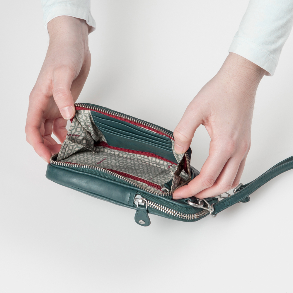 aunts & uncles Jamie´s Orchard Prune Phone bag dark jade