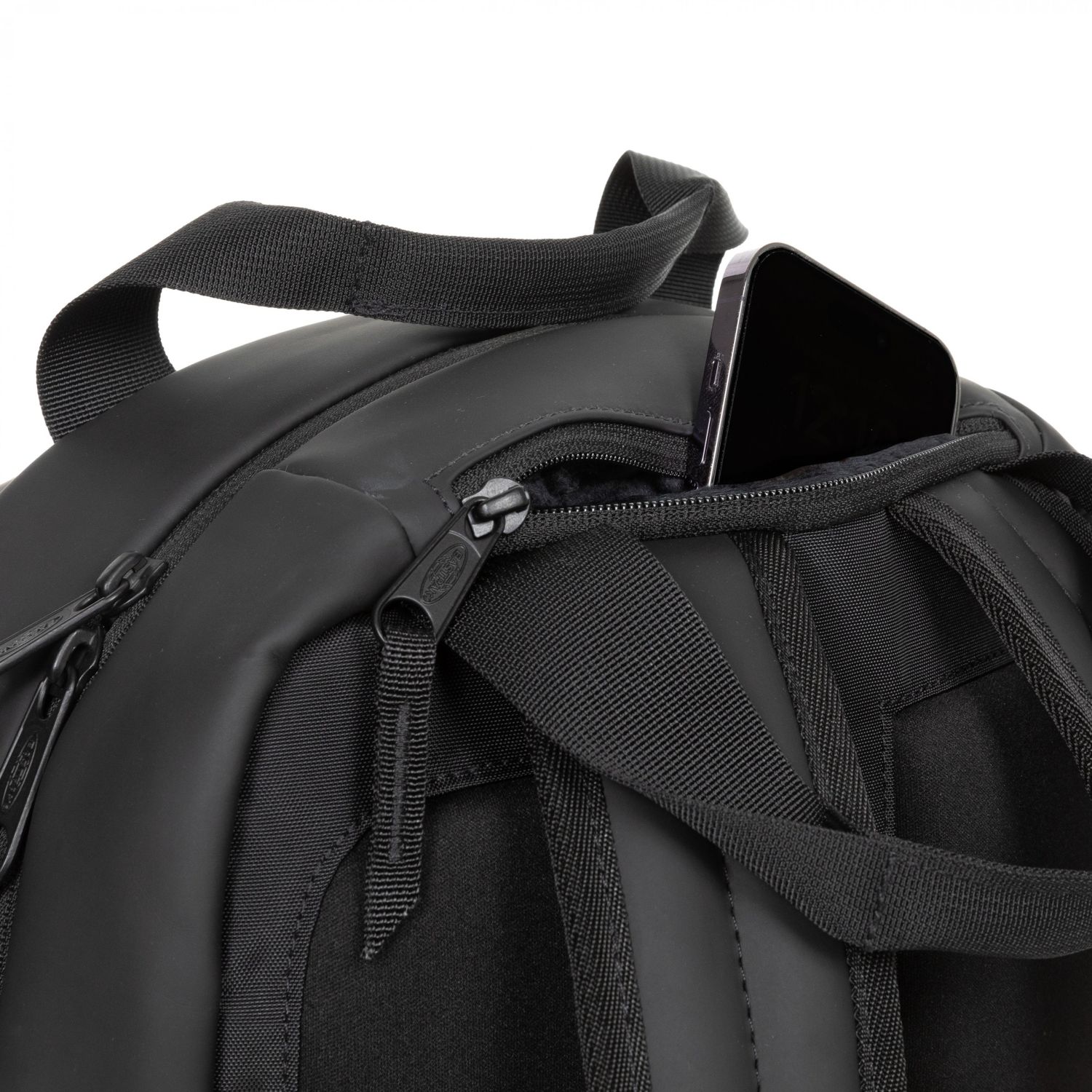 Eastpak Tecum TOTE CNNCT F Matte Black Eastpak Tecum TOTE CNNCT F Matte Black