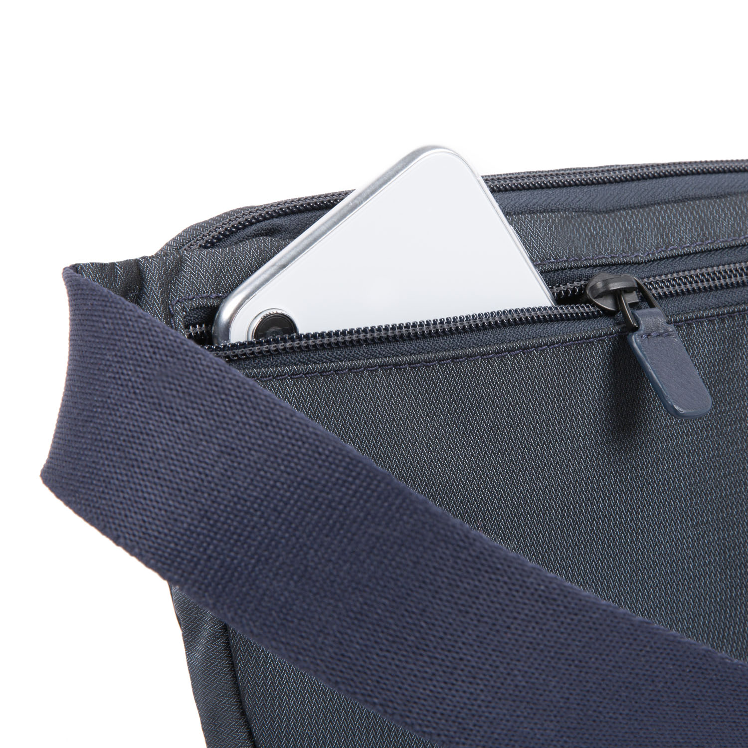 Piquadro P16 Gürteltasche schwarz Piquadro P16 Gürteltasche schwarz