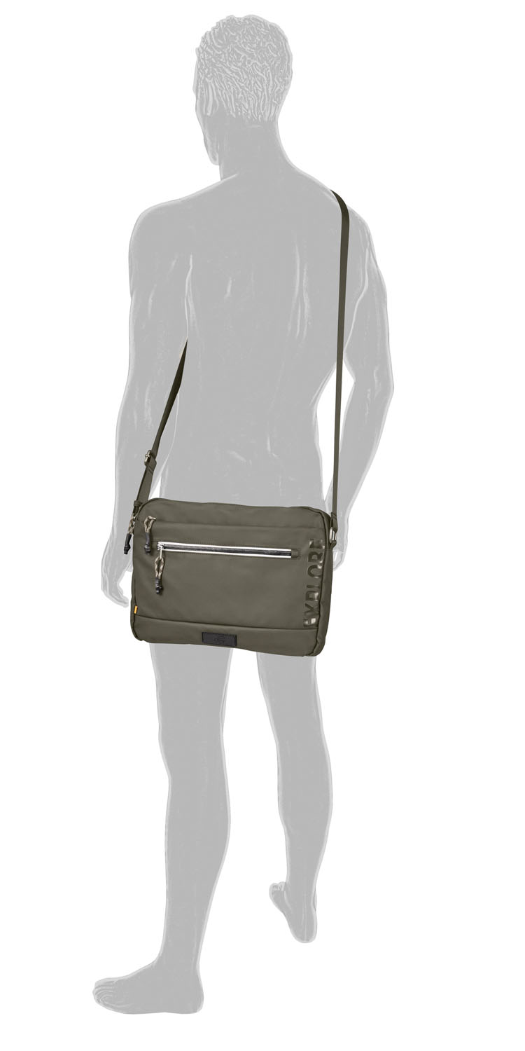 Camel Active Explore Cross Bag M aus recyceltem Nylon Khaki Camel Active Explore Cross Bag M aus recyceltem Nylon Khaki