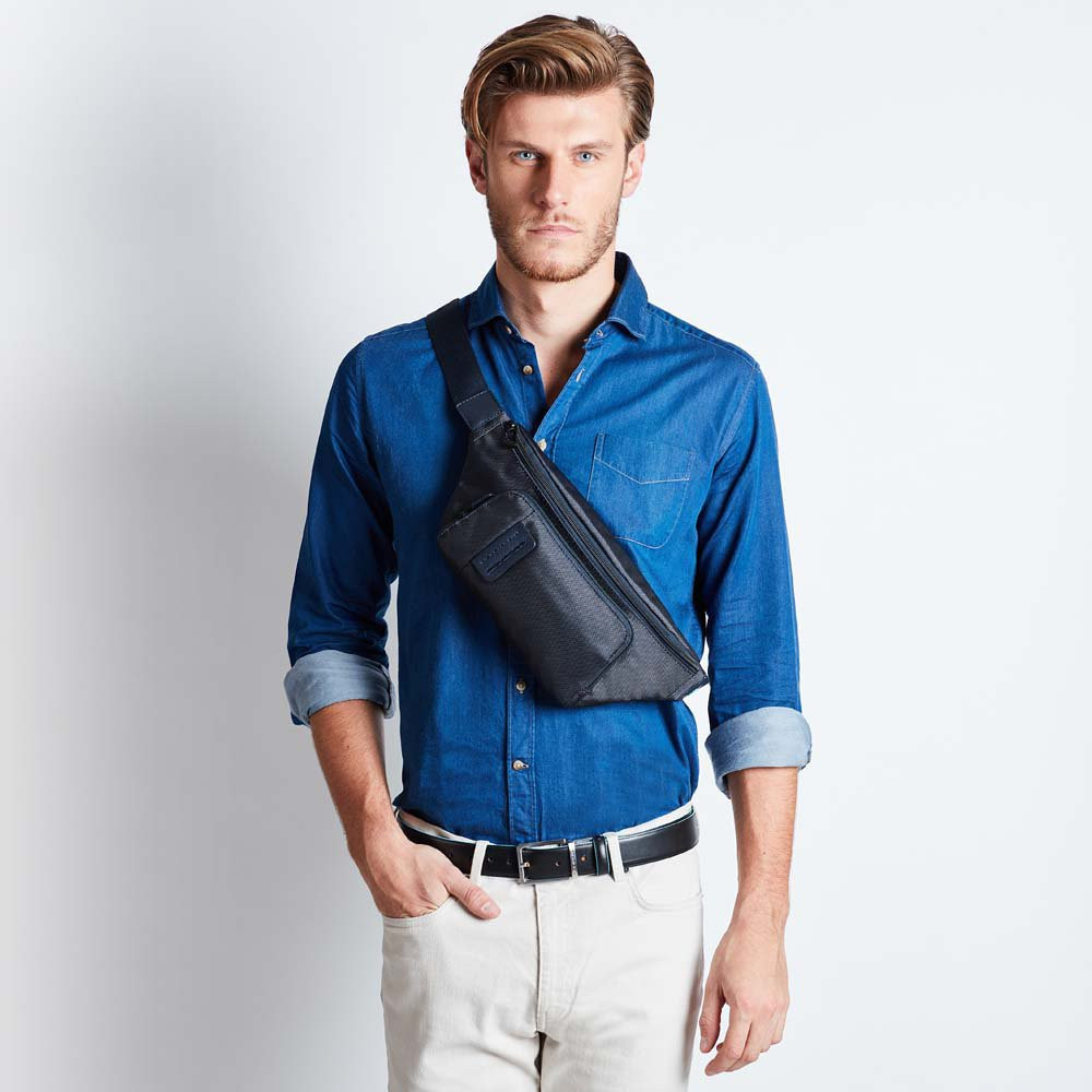 Piquadro P16 Gürteltasche blau Piquadro P16 Gürteltasche blau