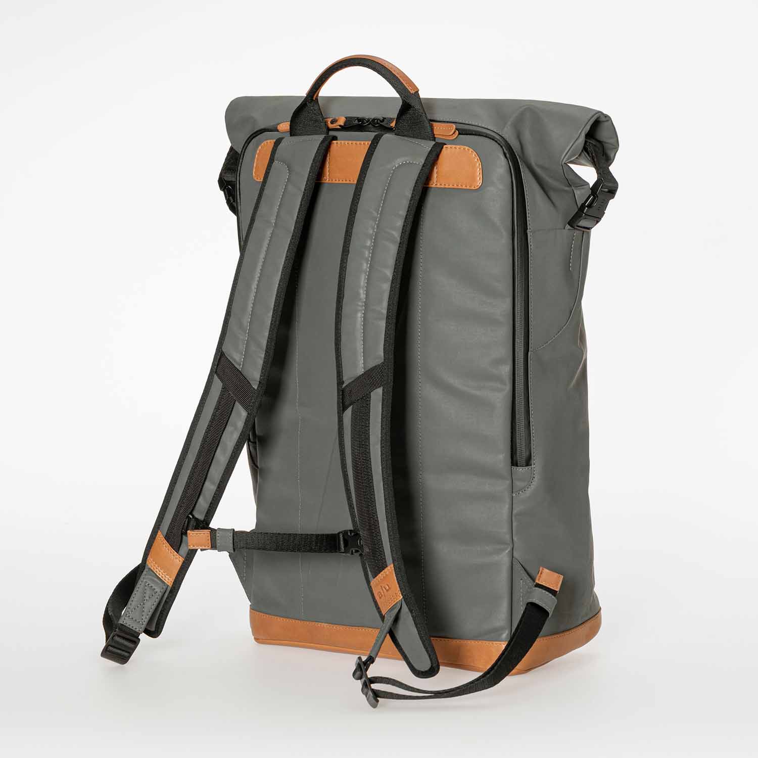 aunts & uncles Japan Matsuyama Rolltop Rucksack mit 16" Notebookfach gravity grey aunts & uncles Japan Matsuyama Rolltop Rucksack mit 16" Notebookfach gravity grey