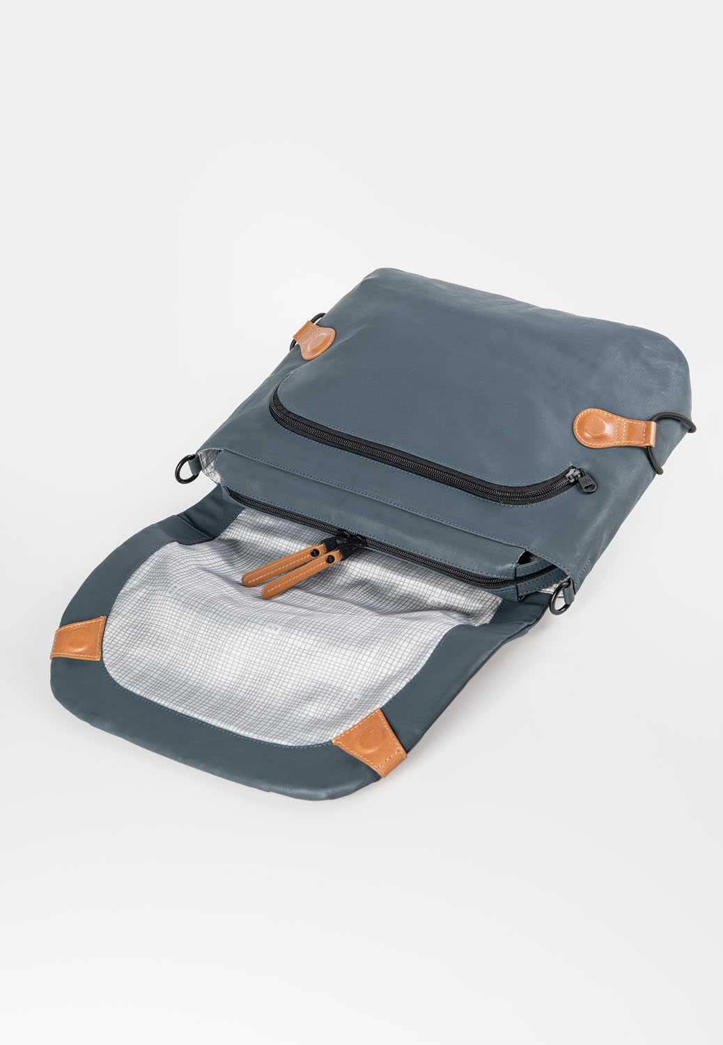 aunts & uncles Japan Matsumoto Messenger Bag cosmic void