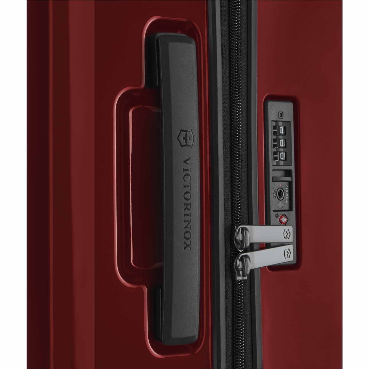 Victorinox Airox Large Hardside Case Victorinox Red