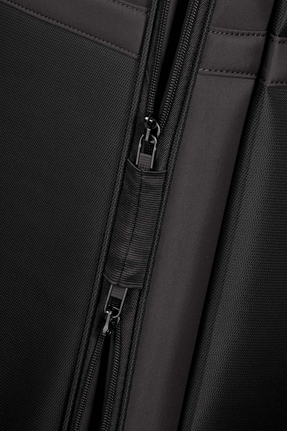 Samsonite Airea Trolley mit 4 Rollen 78cm erweiterbar Schwarz