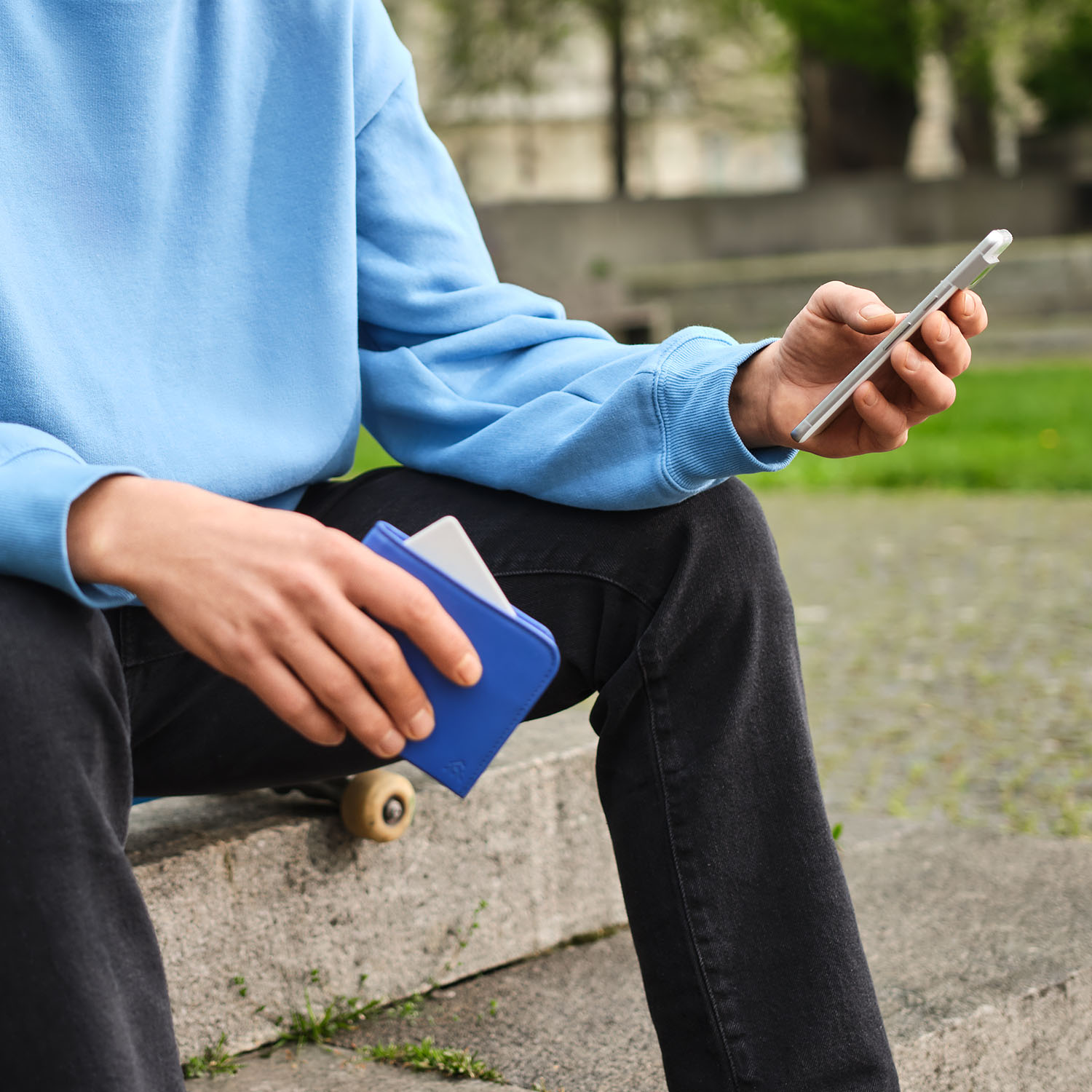 Chipolo CARD Point -- Funktioniert mit der “Mein Gerät finden” von Google-App Off white Chipolo CARD Point -- Funktioniert mit der “Mein Gerät finden” von Google-App Off white