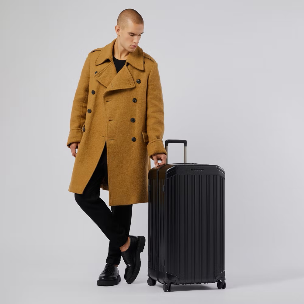 Piquadro PQ-Light Hartschalen Trolley in Trunk-Format mit vier Rolle matt black Piquadro PQ-Light Hartschalen Trolley in Trunk-Format mit vier Rolle matt black