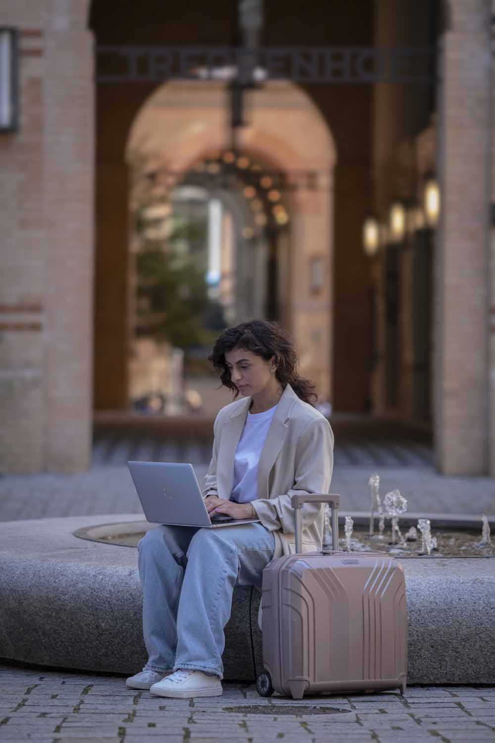 Travelite Elvaa Businesswheeler mit 15,6" Laptopfach Schwarz Travelite Elvaa Businesswheeler mit 15,6" Laptopfach Schwarz