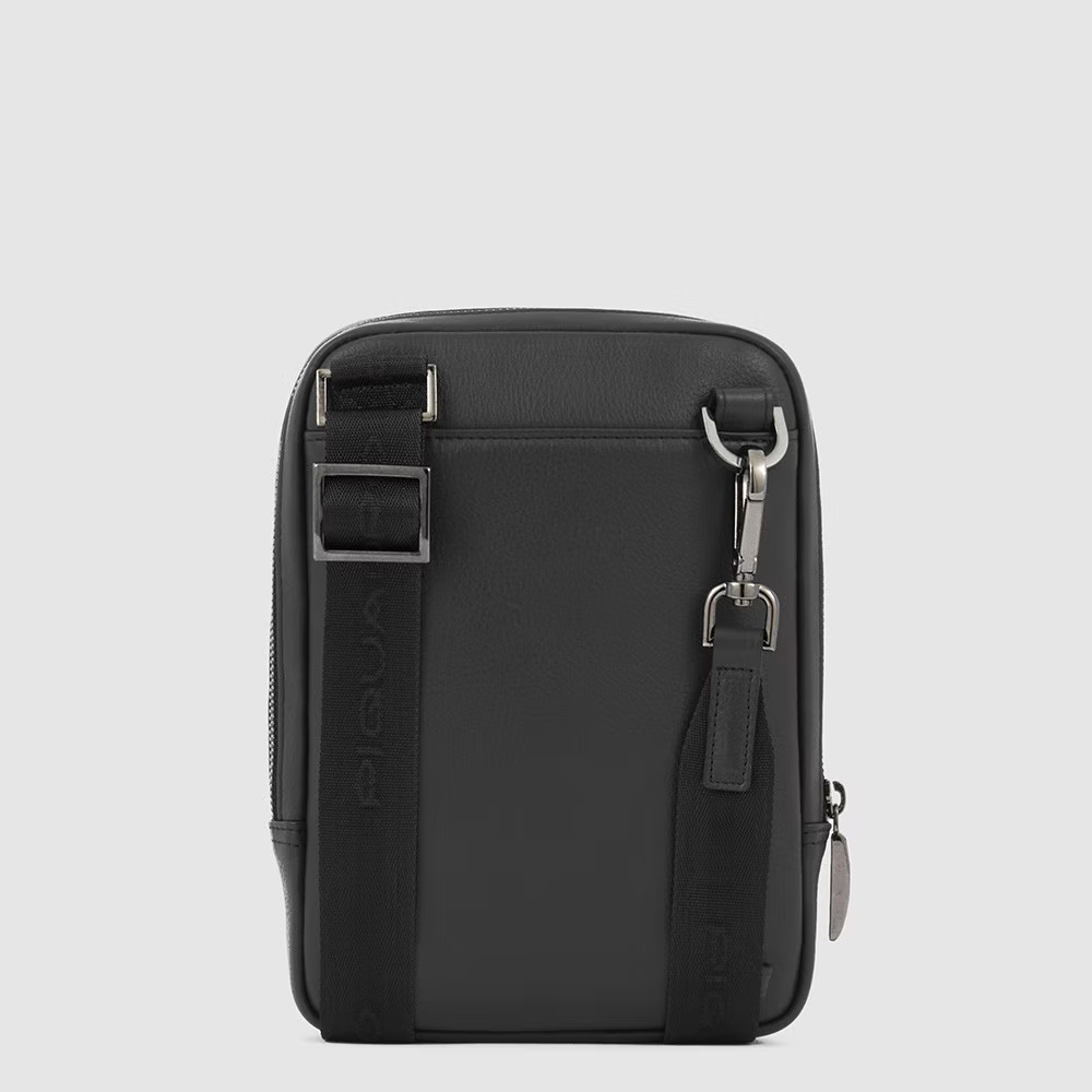 Piquadro Modus Special Pocket Crossbody Bag mit iPad®mini-Fach Schwarz Piquadro Modus Special Pocket Crossbody Bag mit iPad®mini-Fach Schwarz