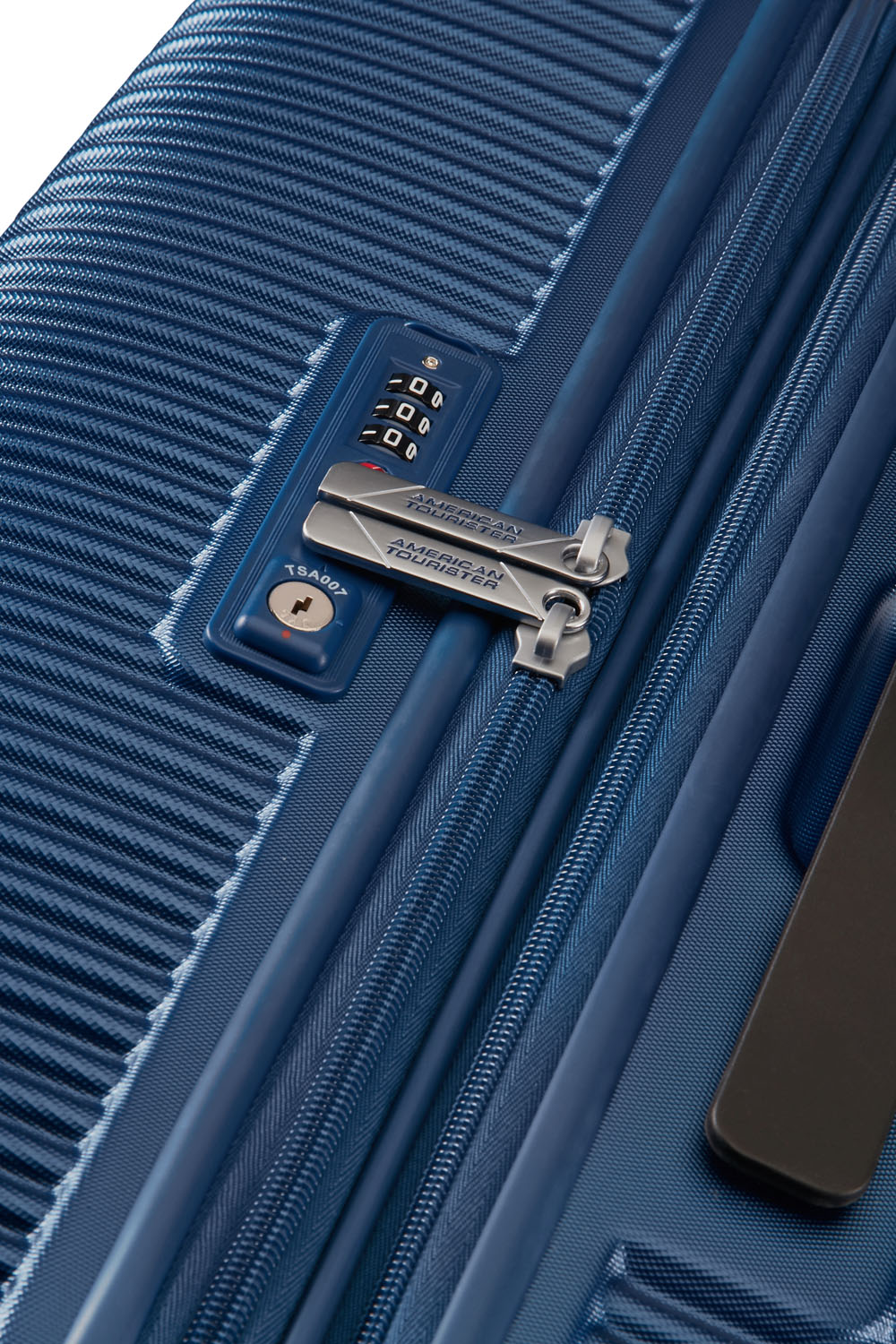 American Tourister Modern Dream Trolley mit 4 Rollen 69cm erweiterbar True Navy American Tourister Modern Dream Trolley mit 4 Rollen 69cm erweiterbar True Navy