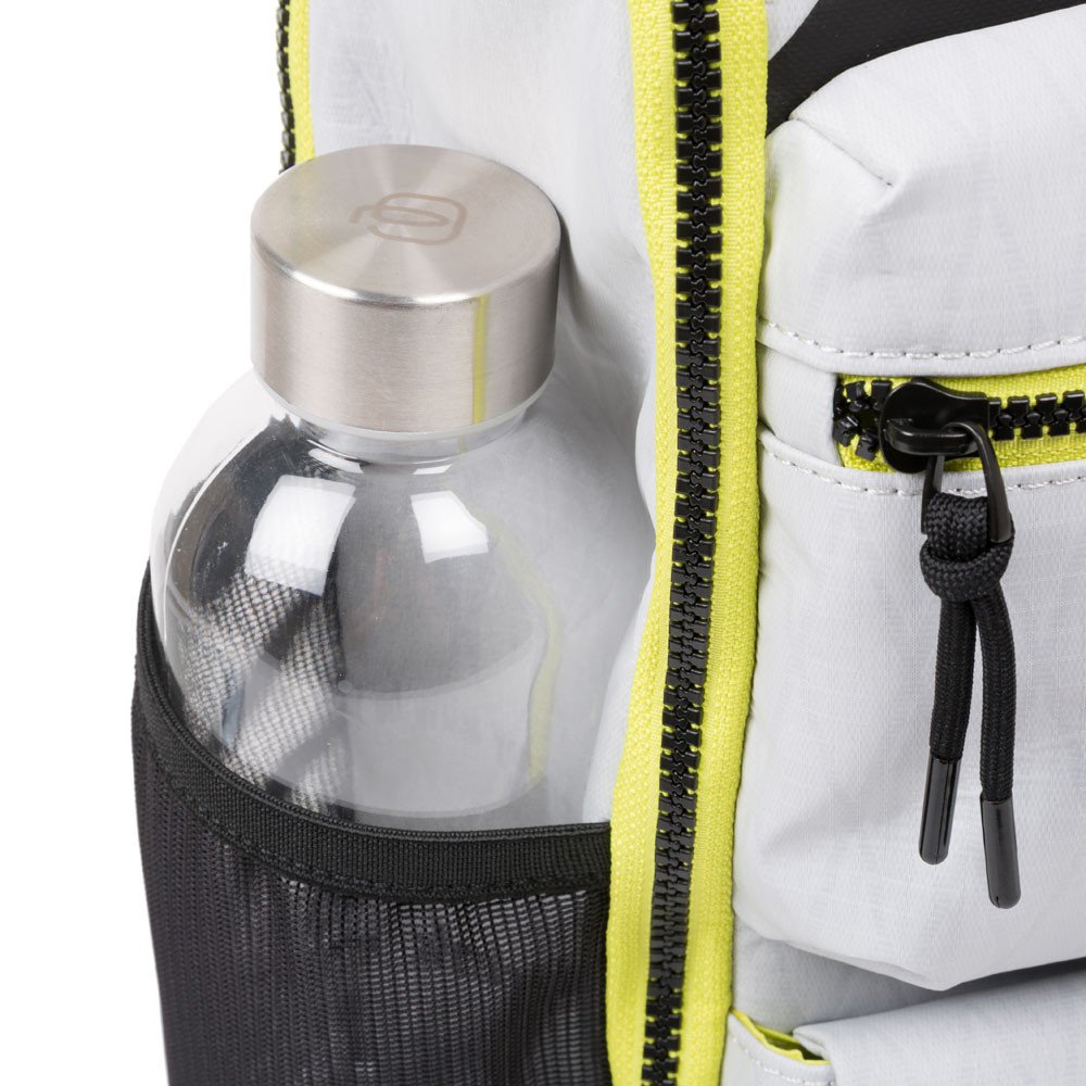 Piquadro Otello Laptoprucksack 14" aus recyceltem Stoff mit iPad®-Fach Weiß Eis Piquadro Otello Laptoprucksack 14" aus recyceltem Stoff mit iPad®-Fach Weiß Eis