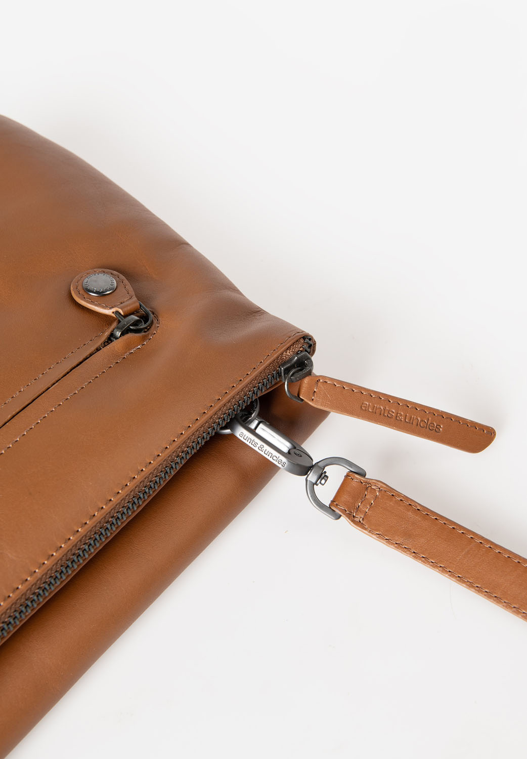 aunts & uncles Jamie's Orchard Jabong Umhängetasche/Clutch cognac aunts & uncles Jamie's Orchard Jabong Umhängetasche/Clutch cognac