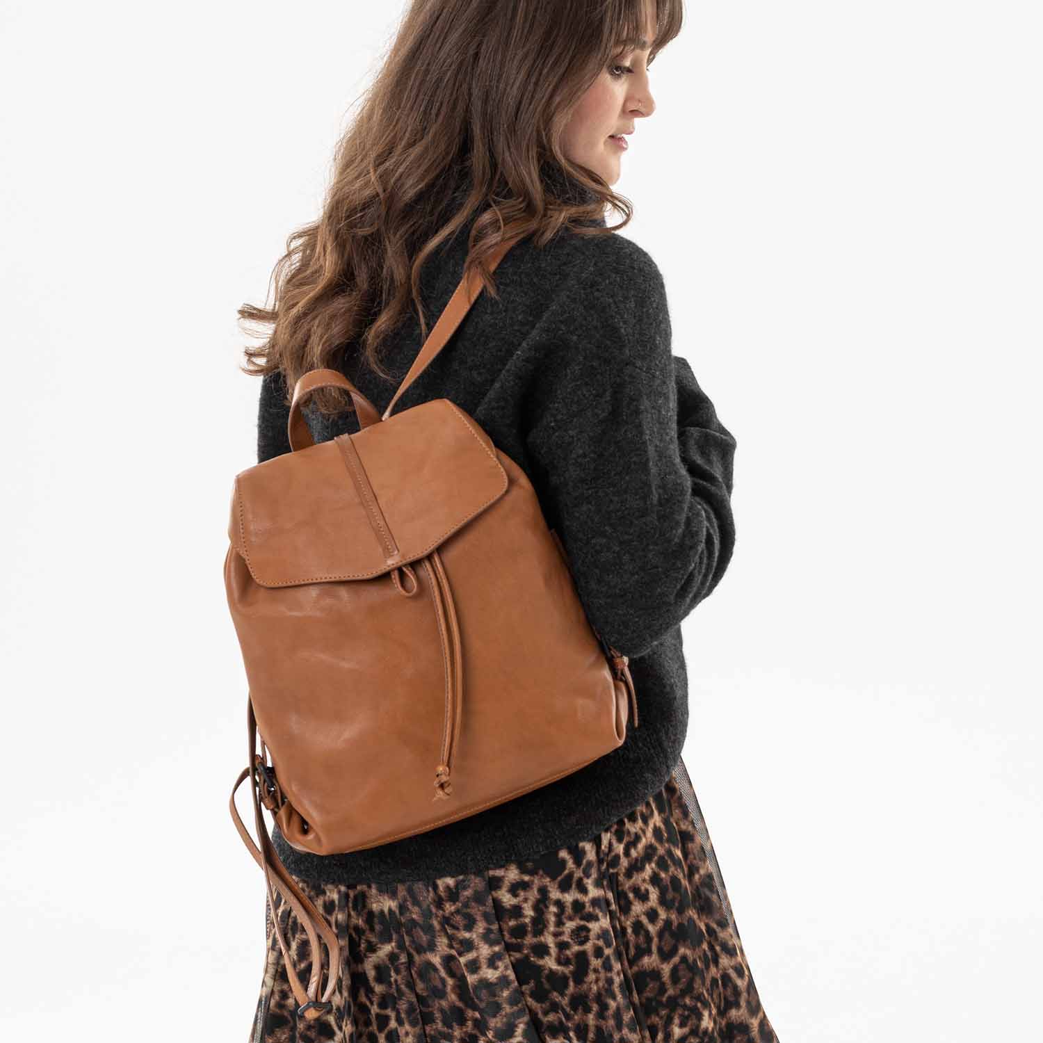 aunts & uncles Grandma's Luxury Club Mrs. Onion Tart Rucksack caramel