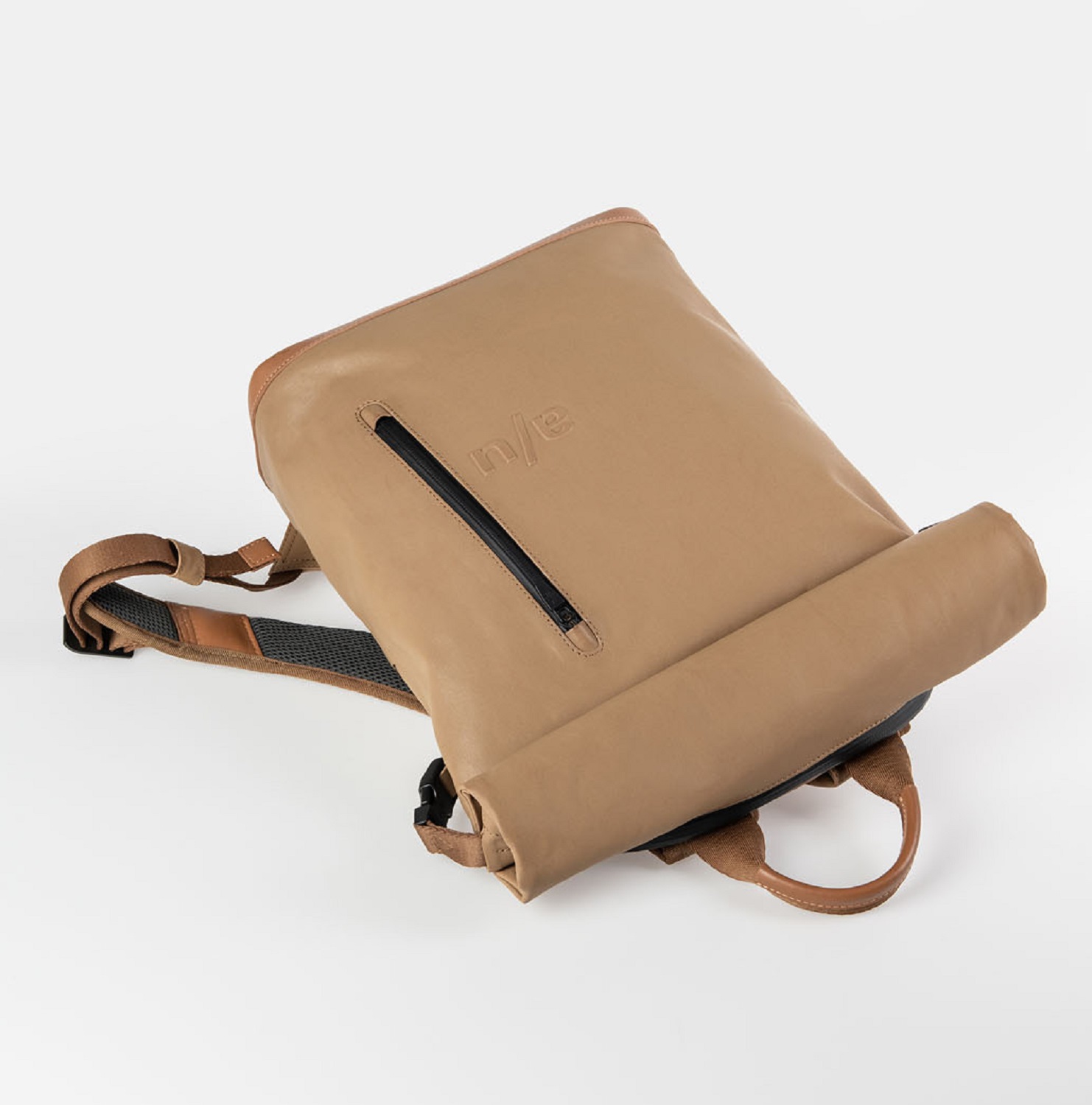 aunts & uncles Japan Tokio Rolltop Rucksack mit 13" Notebookfach tapir aunts & uncles Japan Tokio Rolltop Rucksack mit 13" Notebookfach tapir