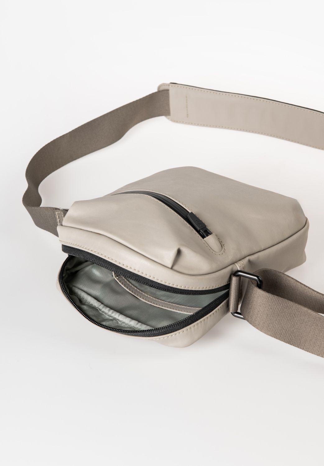 aunts & uncles Japan RE Onga driftwood aunts & uncles Japan RE Onga driftwood