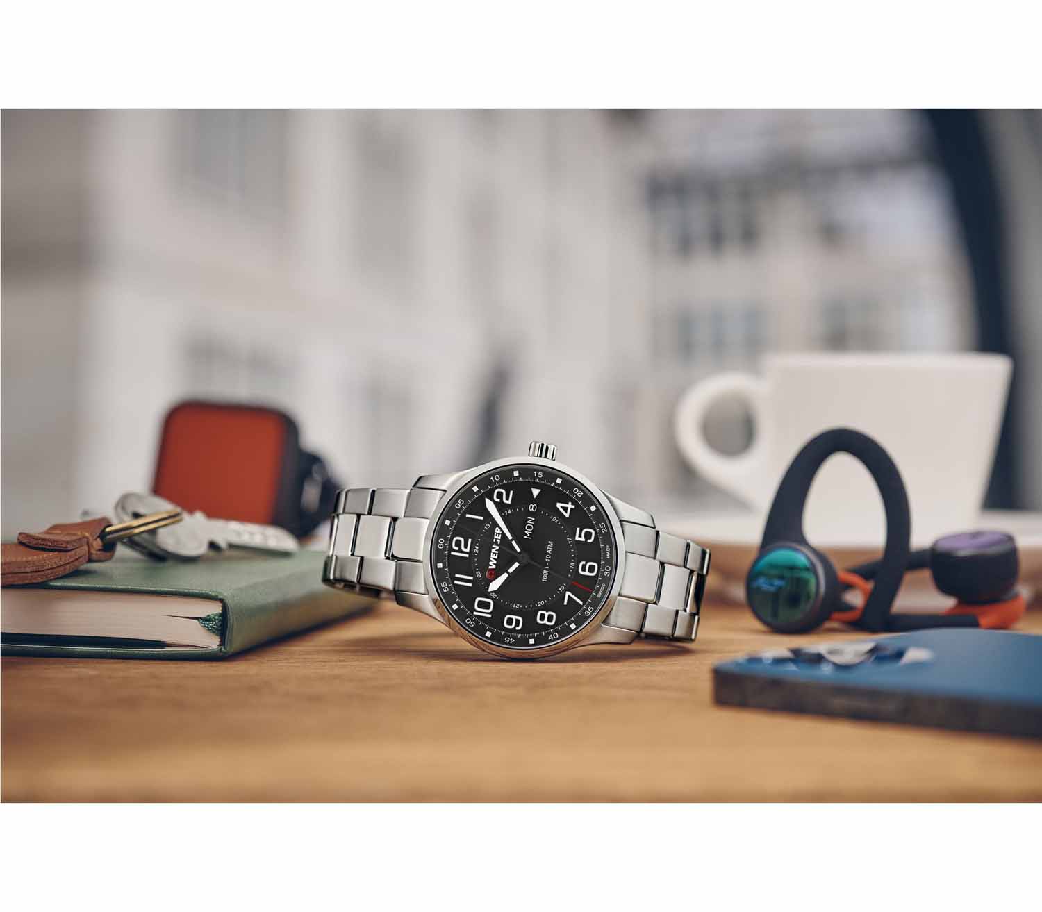 Wenger Attitude Quarzuhr im Retro-Look 42mm Wenger Attitude Quarzuhr im Retro-Look 42mm