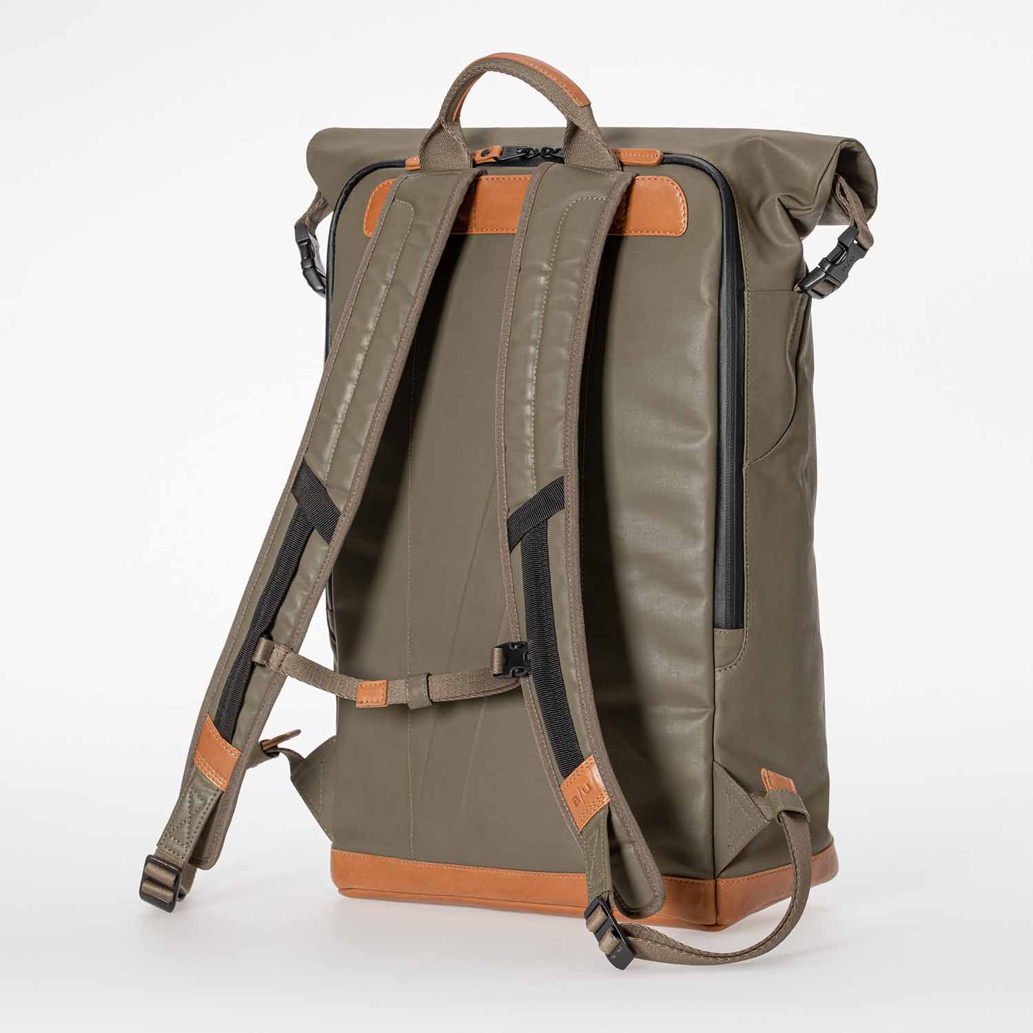 aunts & uncles Japan Matsuyama Rolltop Rucksack mit 16" Notebookfach fallen rock